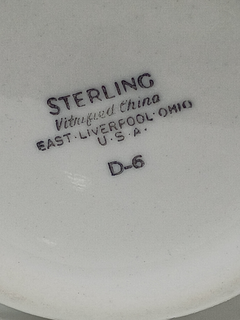 Sterling China, White Ceramic Pedestal Mugs with Gold Trim & Emblem - Set of 2 - Picture 5 of 12